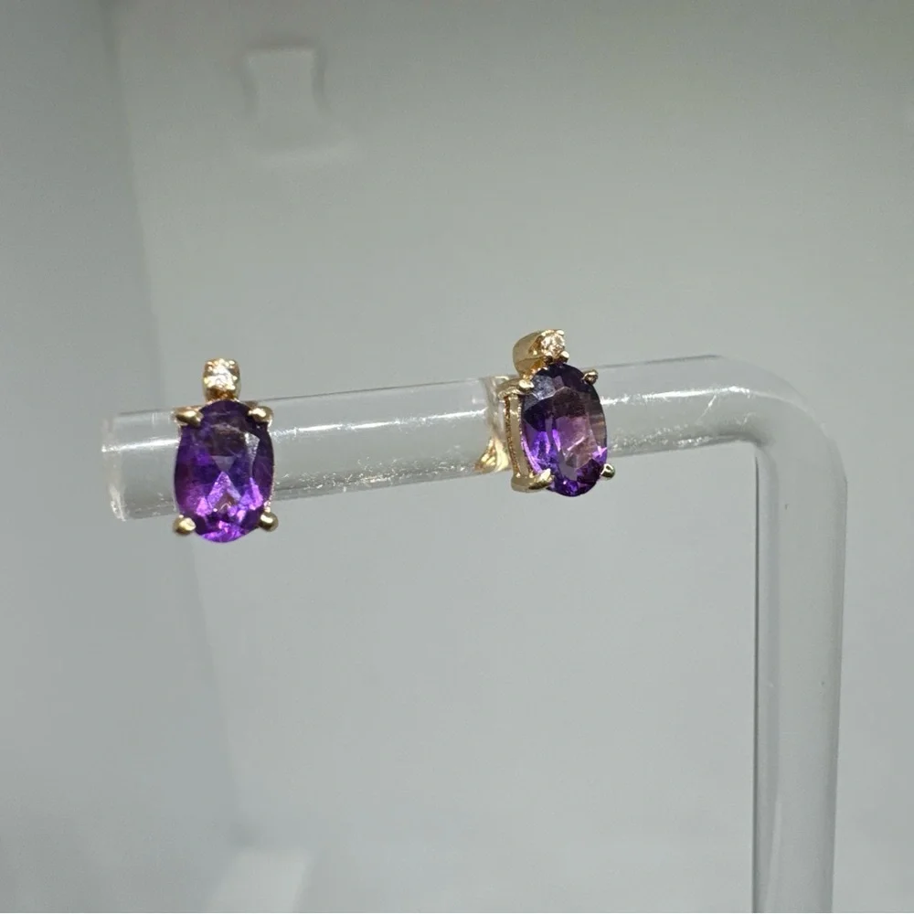 Beautiful 14k Yellow Gold Oval Amethyst and Diamond Stud Post Earrings - Picture 1 of 10